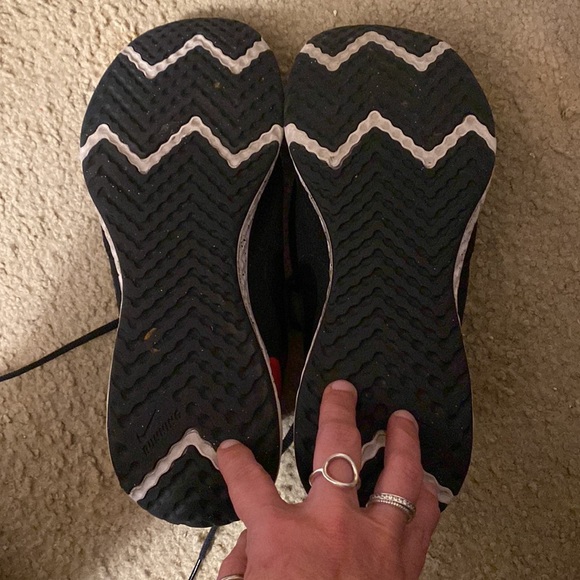 Mens NIKE REVOLUTION, Sz 11 - Picture 7 of 9